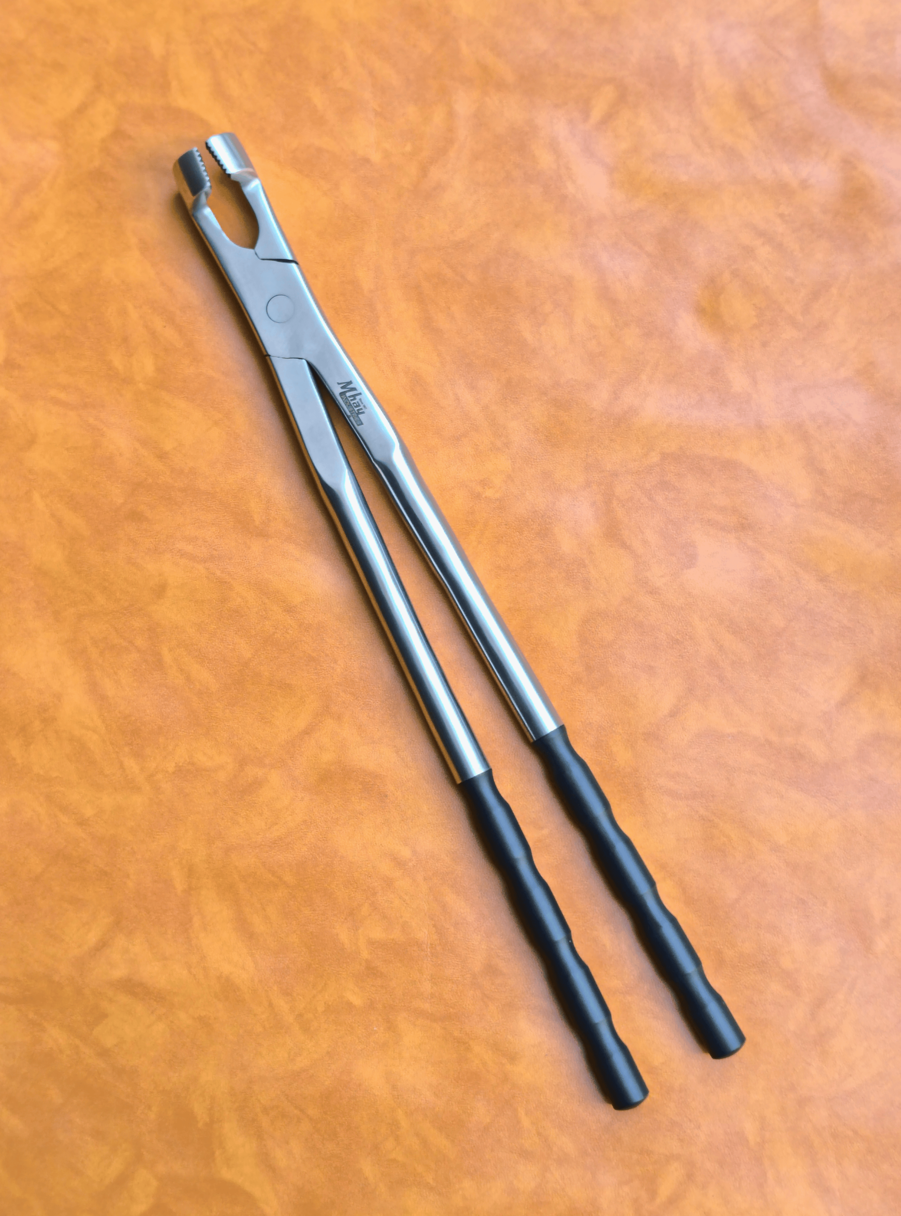 Molar Serrated Jaw Pony Forceps 15"