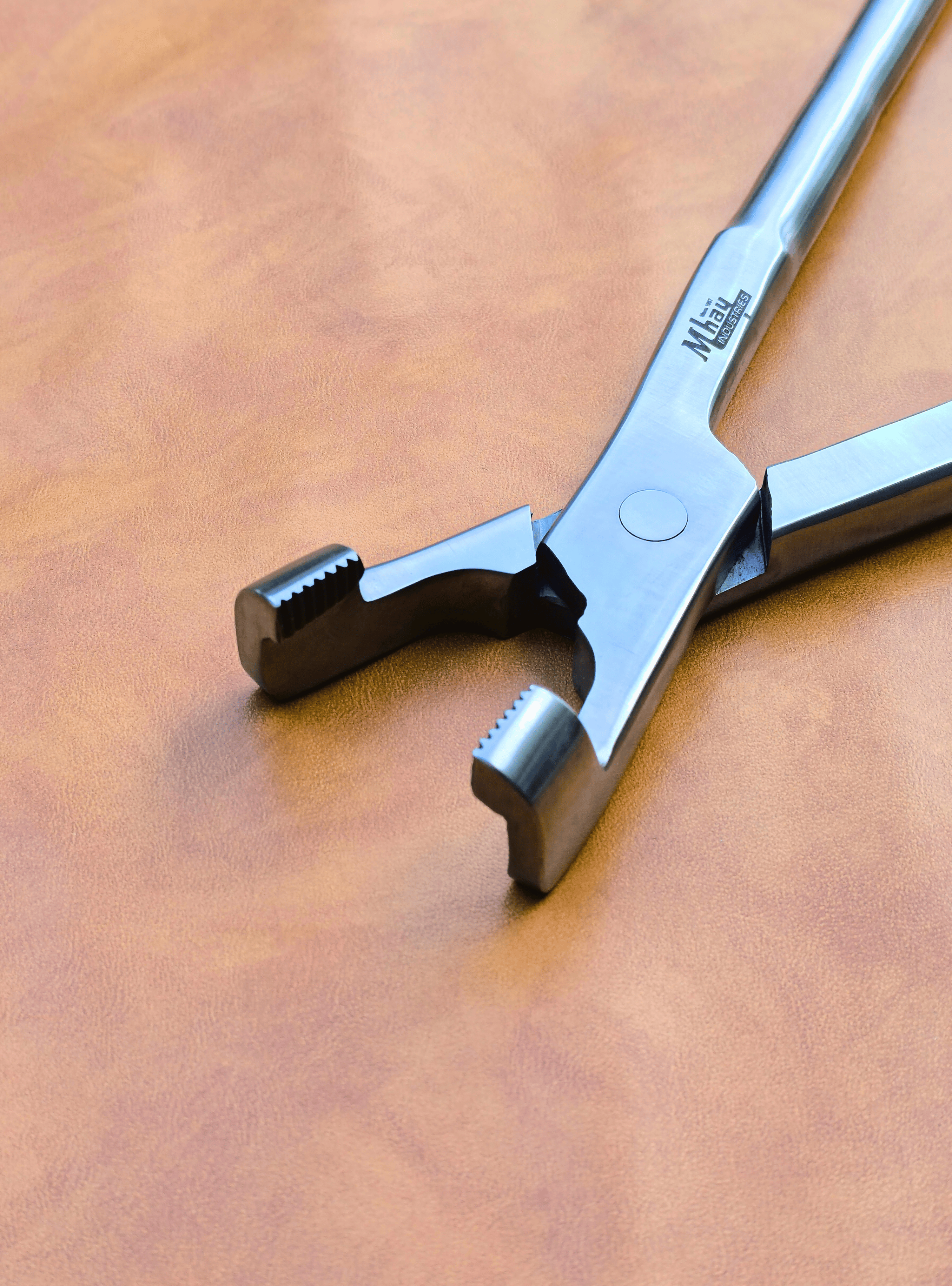 Molar Serrated Jaw Pony Forceps 15"